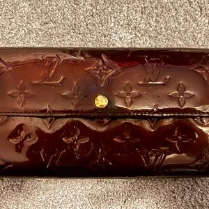 Louis Vuitton Vernis Wallet